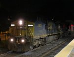 CSX 9023 leads I157.